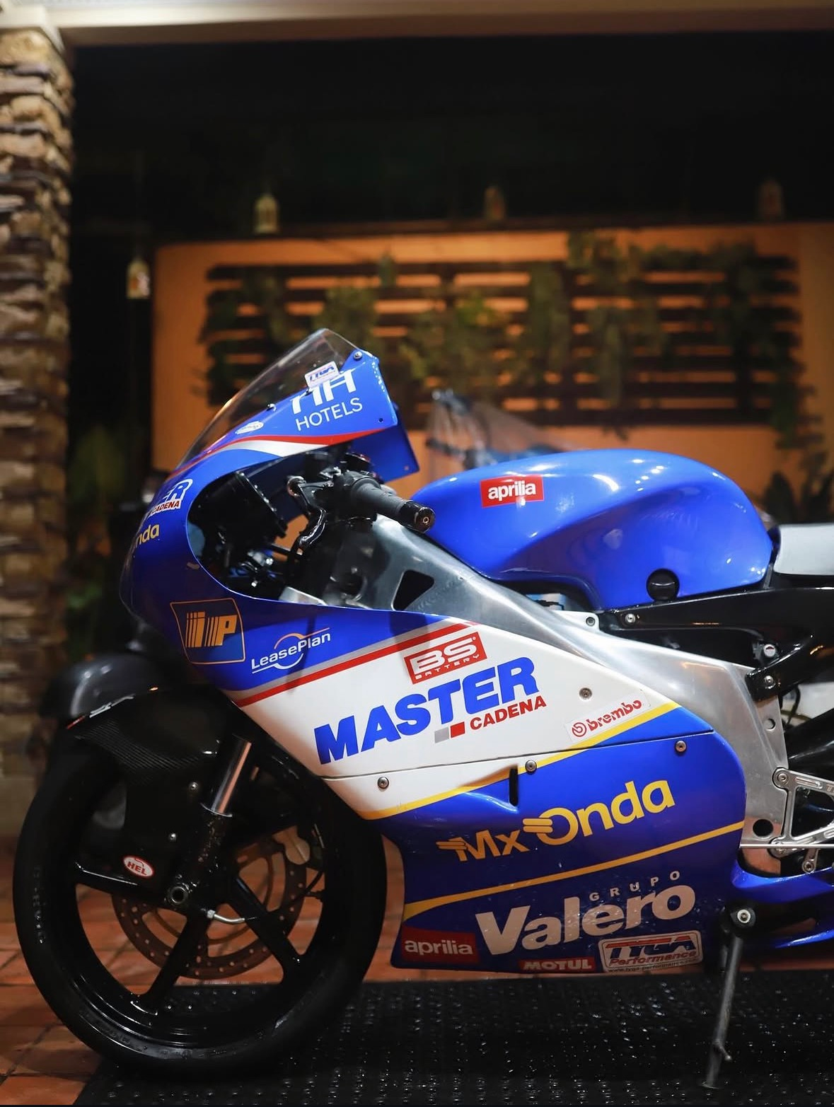 MOTOSAKA Detailing motorcycle finish gallery image 1